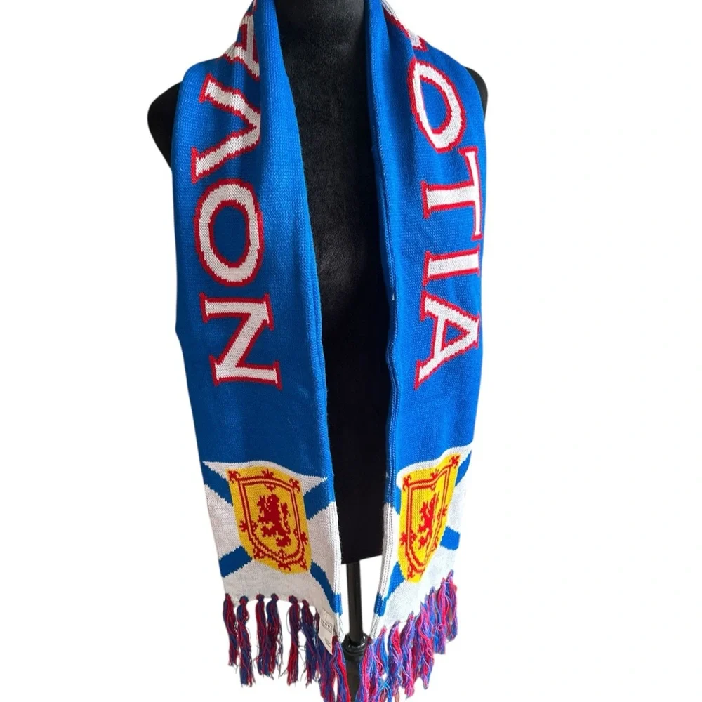 Vintage Nova Scotia Knit Scarf – Coat of Arms – 60”